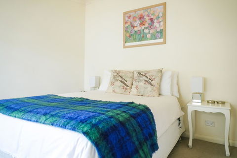 Miss Pym's Cottage - Gold Coast 4U 19