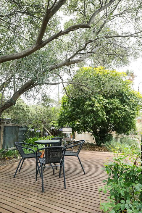 Miss Pym's Cottage - Gold Coast 4U 5