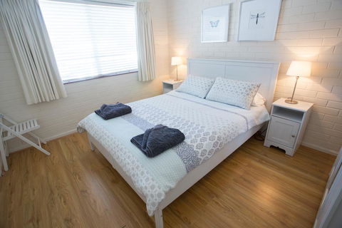 The Blue Door Villa - Accommodation Gold Coast 1