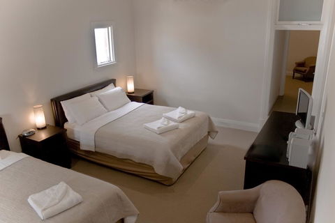 The Bridgetown Hotel - Gold Coast 4U 1