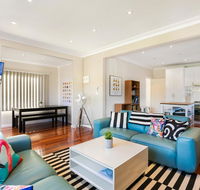 The Bud House - Accommodation Gold Coast
