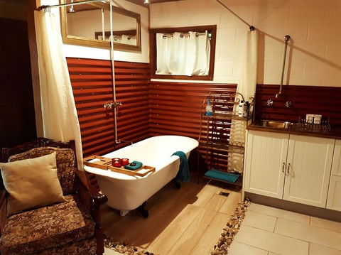 The Cabin - Accommodation Gold Coast 2