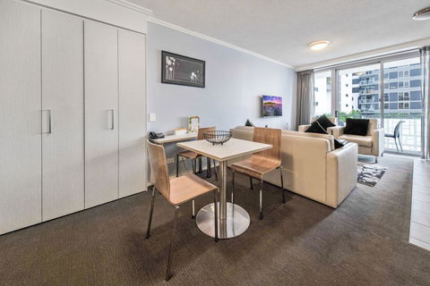 The Capitol Apartments - Gold Coast 4U 1