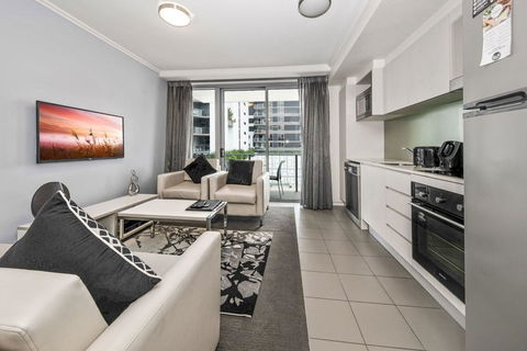 The Capitol Apartments - Gold Coast 4U 2