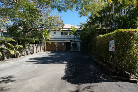 The Cliff House - Accommodation Gold Coast 1