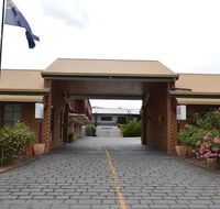 The Cottage Motor Inn Albury - Gold Coast 4U