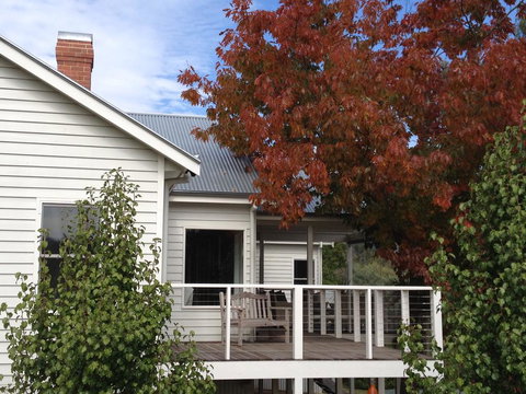 The Dacha - Accommodation Gold Coast 1