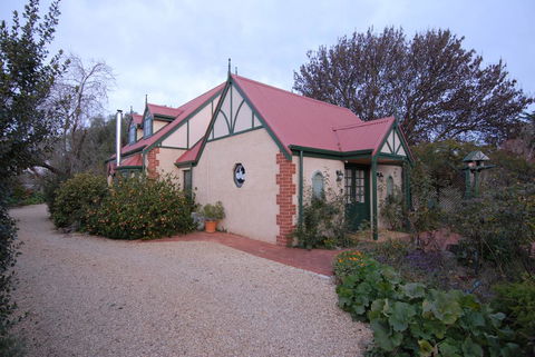 The Dove Cote - Gold Coast 4U 0