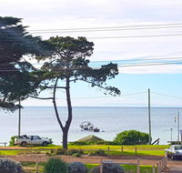 The Esplanade Holiday Home - Gold Coast 4U
