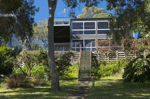 The Folly - Gold Coast 4U 0