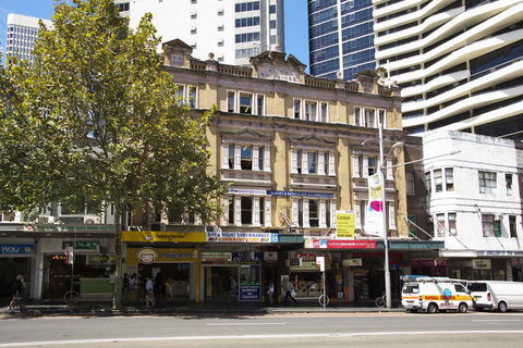 The George Street Hotel - Gold Coast 4U 1