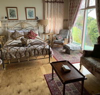The Goat and Goose Bed  Breakfast - Gold Coast 4U