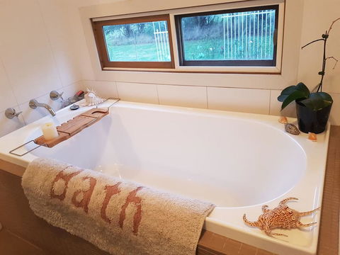 The Gurdies Room With Amazing Sunset Views - Gold Coast 4U 2