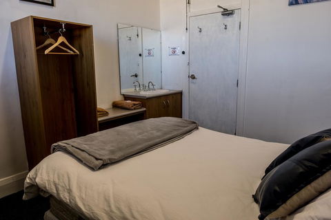 The Imperial Hotel - Accommodation Gold Coast 3