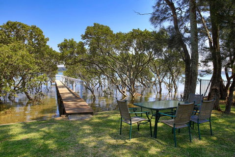 The Jetty At Culburra Beach - Pet Friendly Waterfront - Accommodation Gold Coast 3