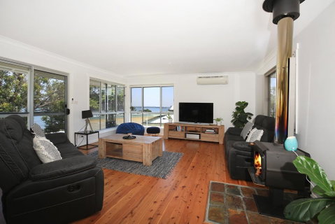 The Jetty At Culburra Beach - Pet Friendly Waterfront - Accommodation Gold Coast 1