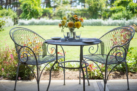 The Loch, An Idyllic Country Escape - Accommodation Gold Coast 2