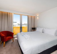 The Nest - Cosy Space on Newcastle Street with Roof Terrace - Gold Coast 4U