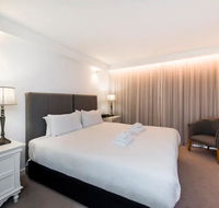 The Nest - Stylish Modern Room with Rooftop Terrace - Gold Coast 4U