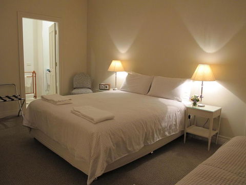 The Playhouse Hotel - Gold Coast 4U 2