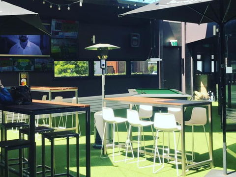 The Premier Hotel Broadmeadow - Gold Coast 4U 3