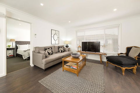 The Provincial - Central & Sophisticated - Gold Coast 4U 2