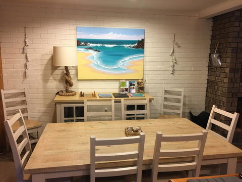 The Retreat On Matthew - Accommodation Gold Coast 1