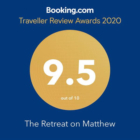 The Retreat On Matthew - Accommodation Gold Coast 3