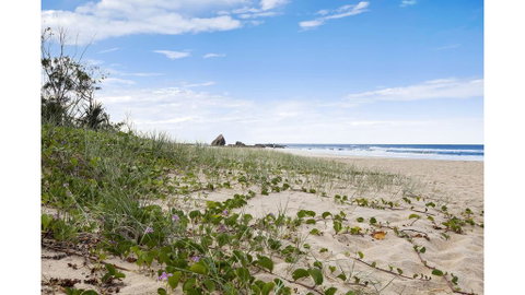 THE ROCKS RESORT, UNIT 11i - Accommodation Gold Coast 3