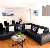 The Royal Dolphin Holiday Home - Accommodation Gold Coast