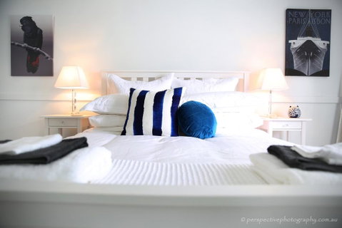 The Sampson - Orange - Accommodation Gold Coast 2
