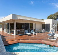 The Sanctuary Stunning. Hot tub spa  Linen - Accommodation Gold Coast