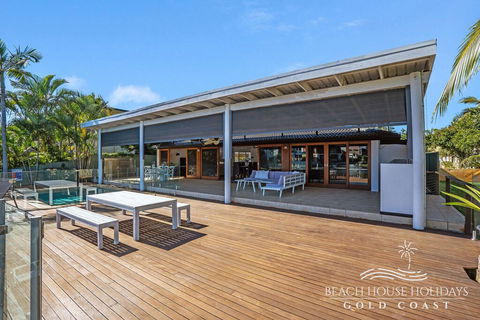 The Savoy Beach House - Gold Coast 4U 3