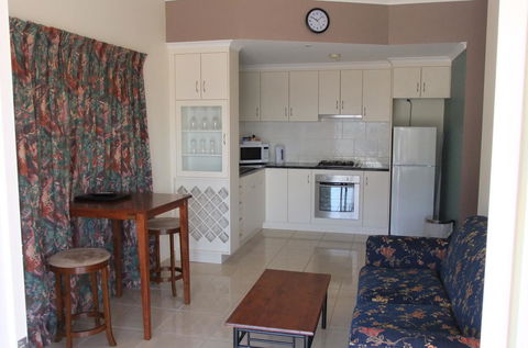 The Swagmans Rest Apartments - Accommodation Gold Coast 3