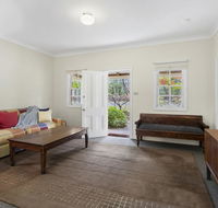 THE TEACHERS COTTAGE - Gold Coast 4U