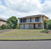 The Verandah' 9 Hanson Avenue - fantastic child friendly home - Gold Coast 4U