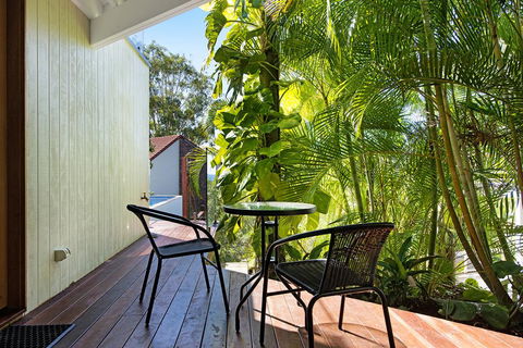THE VIEW, TUGUN - 4 Bedrooms - Sea Views - Private Heated Pool - Accommodation Gold Coast 3