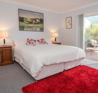 The White House - Gold Coast 4U
