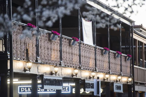 The Woolpack Hotel - Gold Coast 4U 1
