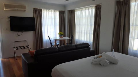 Timbertown Resort And Motel - Accommodation Gold Coast 2