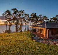 Tinderbox Cliff House - Gold Coast 4U