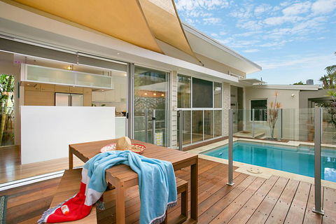 Toby's Beach House - Gold Coast 4U 3