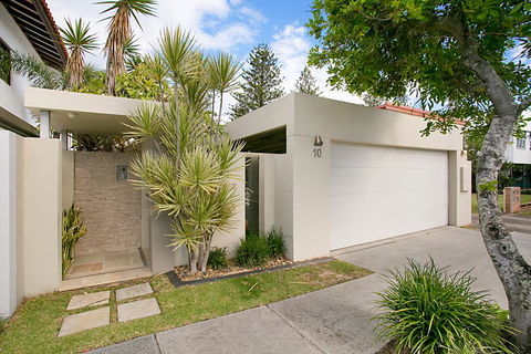 Toby's Beach House - Gold Coast 4U 2