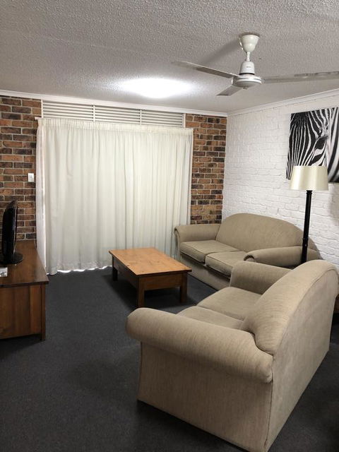 Toowong Villas - Gold Coast 4U 1