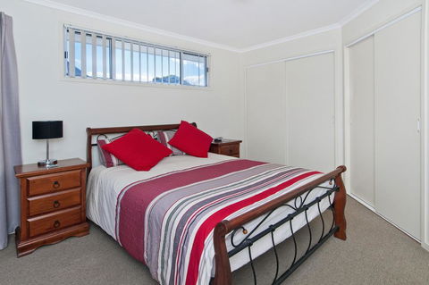 TOPVIEWS - 15Second Av BH - Gold Coast 4U 3