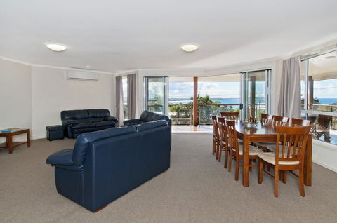 TOPVIEWS - 15Second Av BH - Gold Coast 4U 1