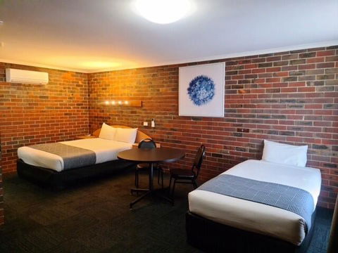 Town House Motor Inn - Accommodation Gold Coast 1