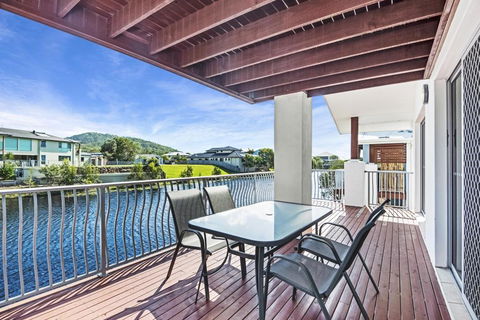 Townhouse On The Canal - Gold Coast 4U 0