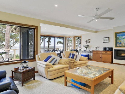 Tradewinds @ The Bay - All The Comforts Of Home - Accommodation Gold Coast 2