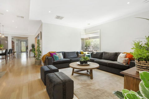 TRANQUIL HAVEN - MOUNT ELIZA - Accommodation Gold Coast 0
